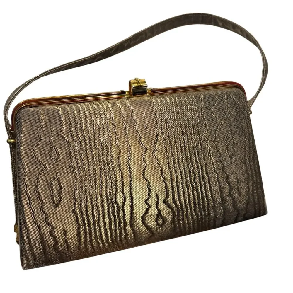 Vintage 60s Clutch Handbag With Gold Scalloped Clasp - Picture 1 of 9